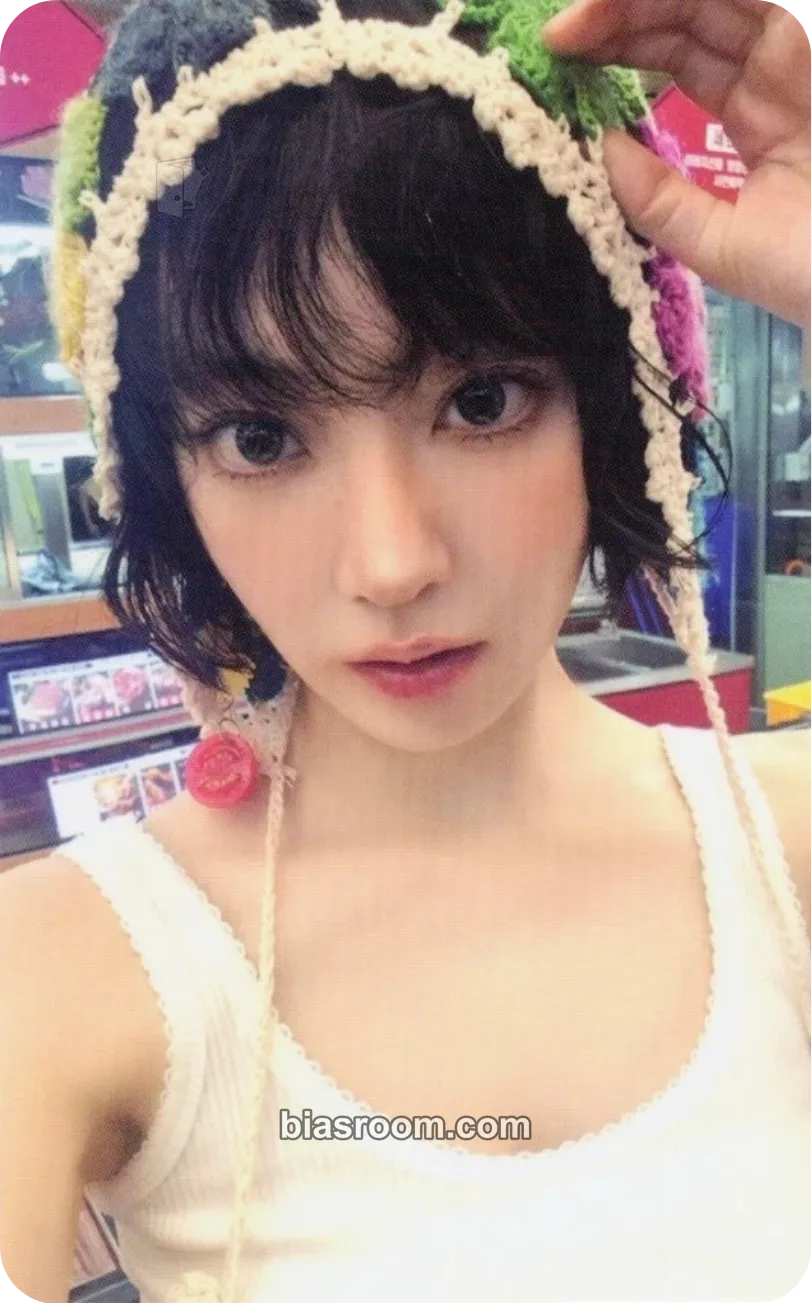 Sakura SPAGHETTI Photocard - LE SSERAFIM - LE SSERAFIM K-pop photocard