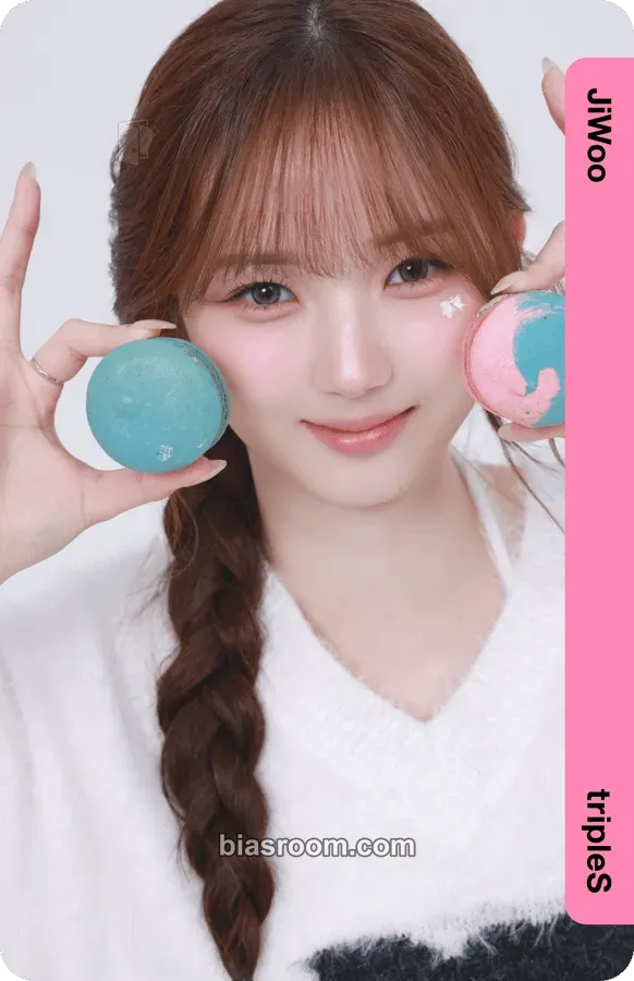 Jiwoo Binary02 Physical Objekts Photocard - tripleS - tripleS K-pop photocard