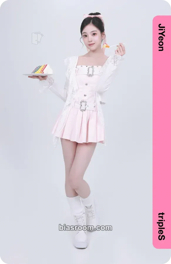 Jiyeon Binary02 Physical Objekts Photocard - tripleS - tripleS K-pop photocard
