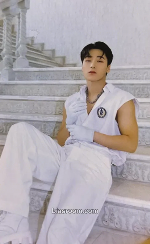 San THE WORLD EP.2 : OUTLAW Photocard - ATEEZ - ATEEZ K-pop photocard