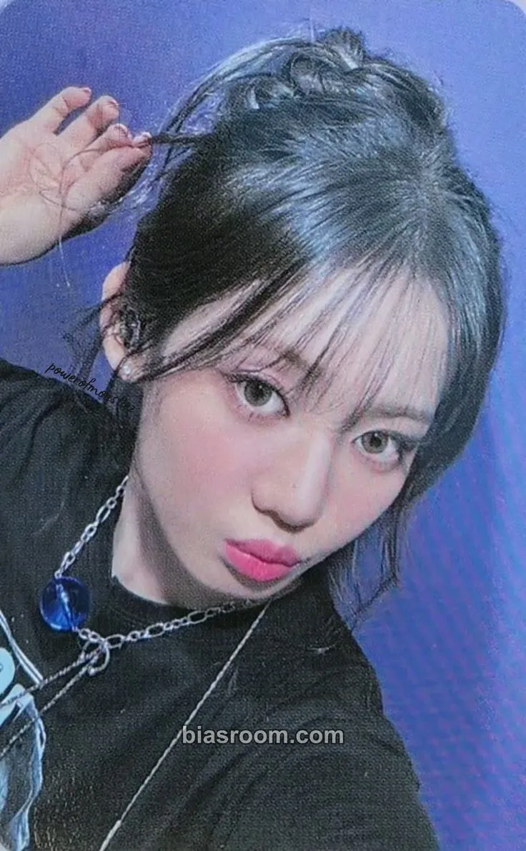 Rora Hello Monsters 1st World Tour Photocard - BABYMONSTER - BABYMONSTER K-pop photocard