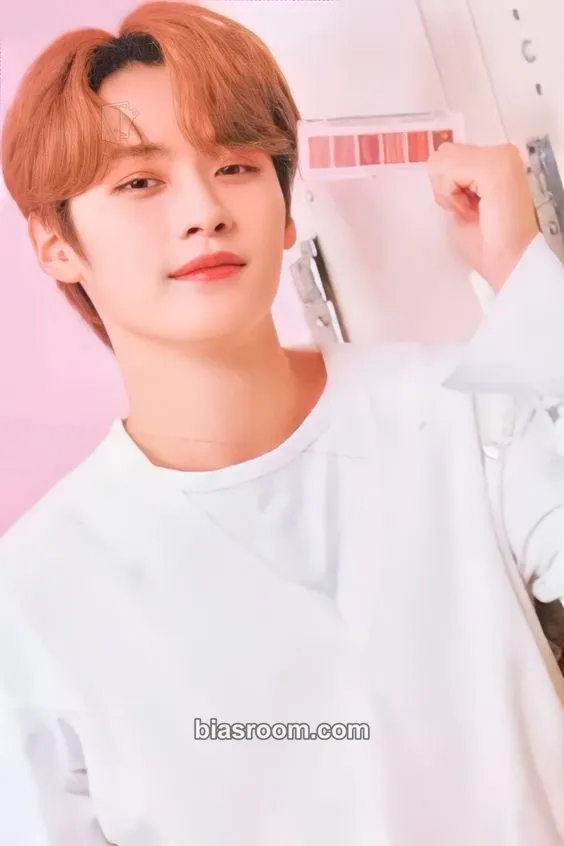 Lee Know NACIFIC x Stray Kids Photocard - Stray Kids - Stray Kids K-pop photocard