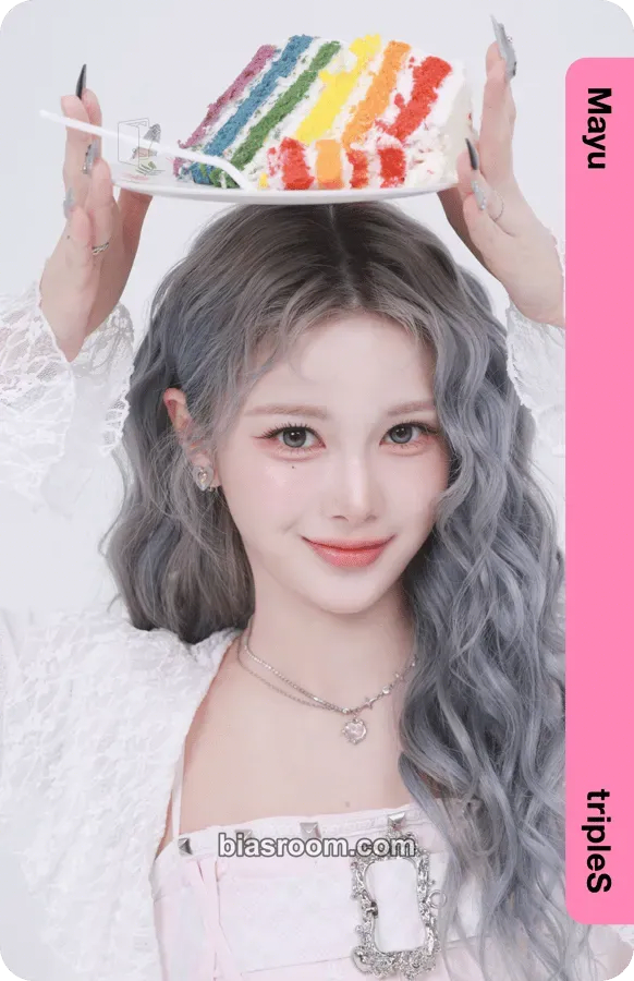 Mayu Binary02 Physical Objekts Photocard - tripleS - tripleS K-pop photocard