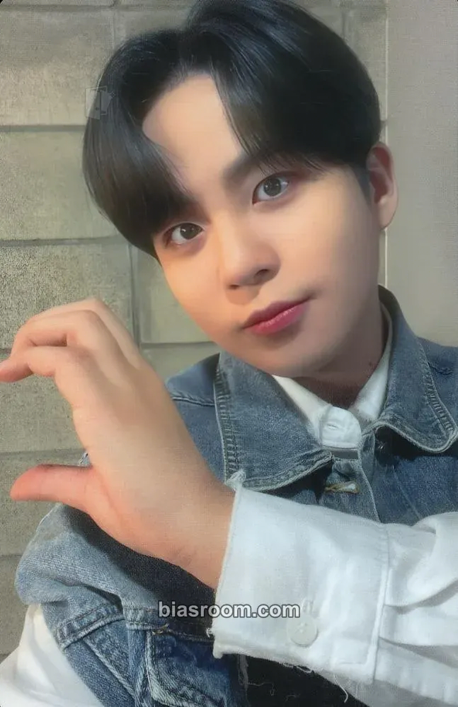 Jongho NOT OKAY Photocard - ATEEZ - ATEEZ K-pop photocard