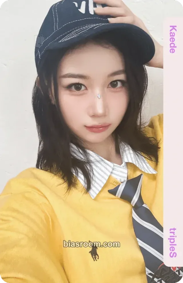 tripleS - Kaede - Beyond Beauty Album album photocard moon version