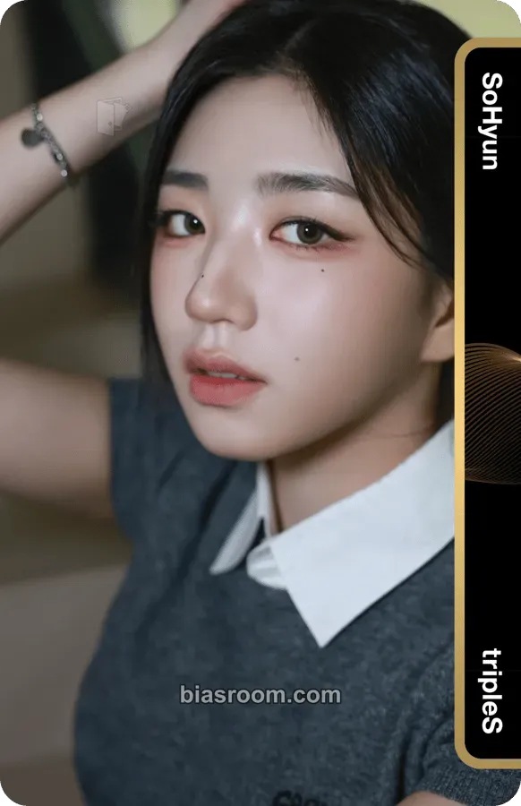 Sohyun Beyond Beauty Photocard - tripleS - tripleS K-pop photocard