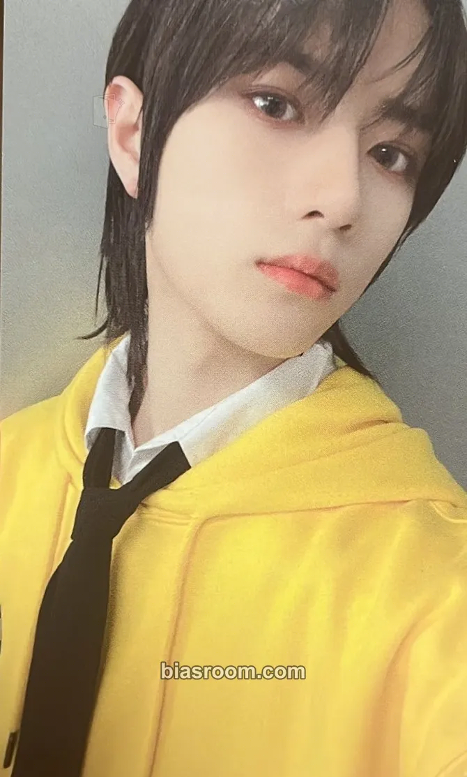 Beomgyu The Chaos Chapter: FREEZE Photocard - TOMORROW X TOGETHER - TOMORROW X TOGETHER K-pop photocard