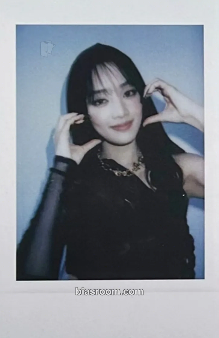 Minnie 2 Photocard - i-dle - i-dle K-pop photocard