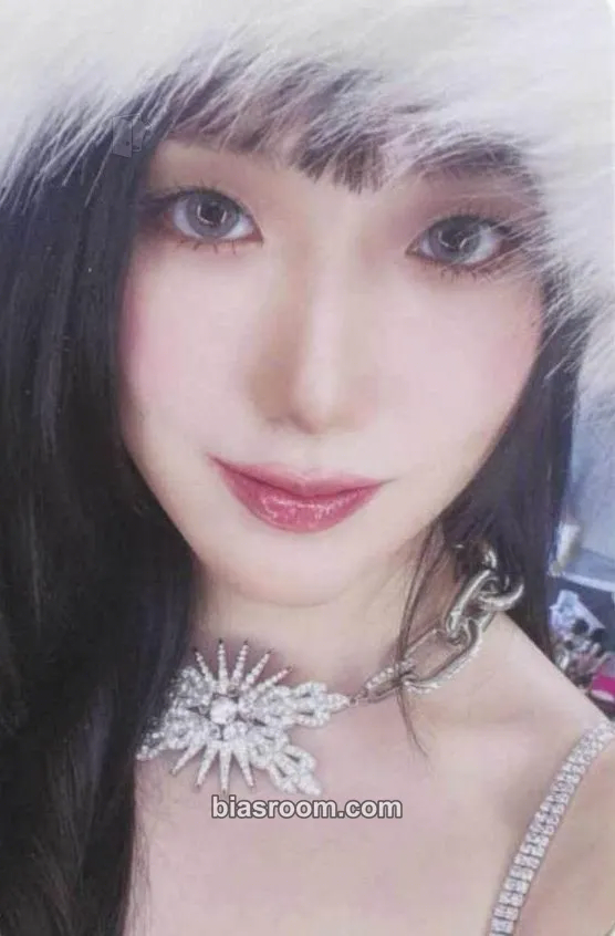 Shuhua 2 Photocard - i-dle - i-dle K-pop photocard