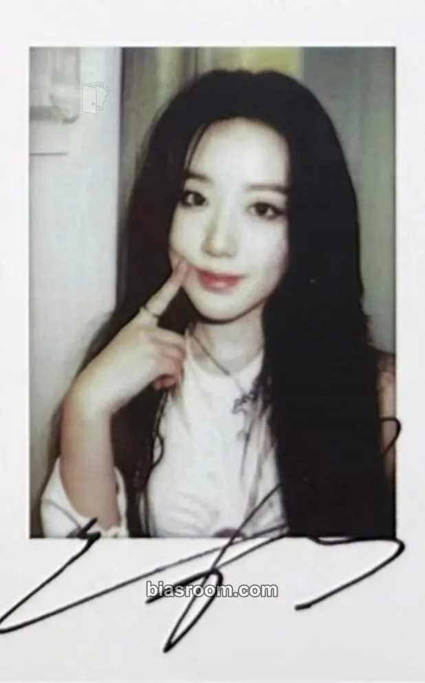 Shuhua 2 Photocard - i-dle - i-dle K-pop photocard