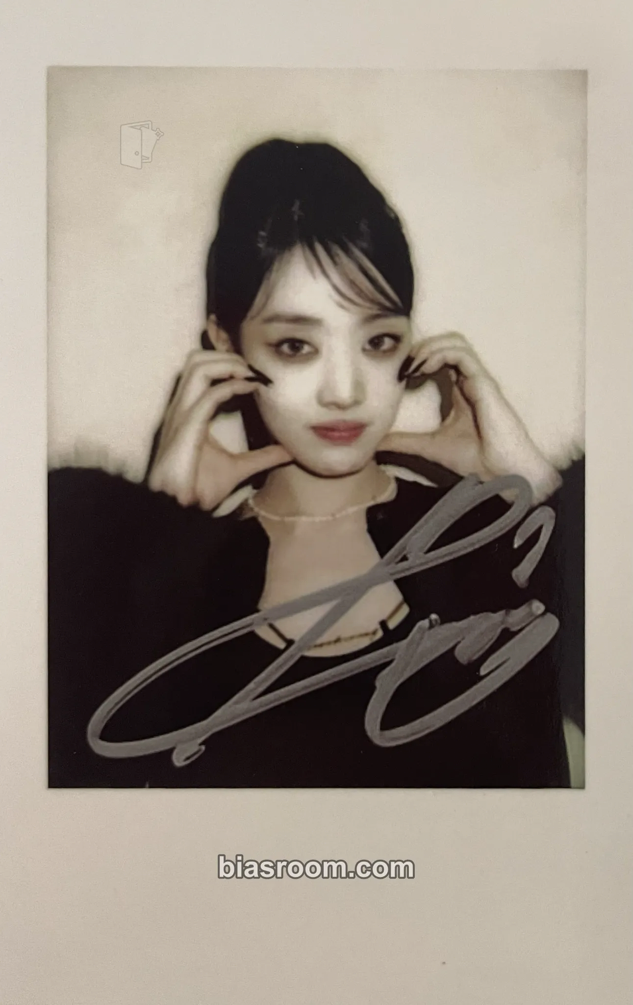 Minnie 2 Photocard - i-dle - i-dle K-pop photocard