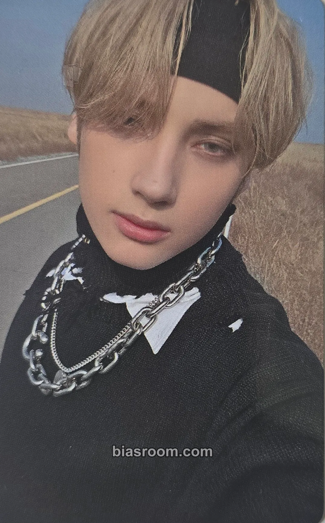 Huening Kai Minisode 3: Tomorrow Photocard - TOMORROW X TOGETHER - TOMORROW X TOGETHER K-pop photocard