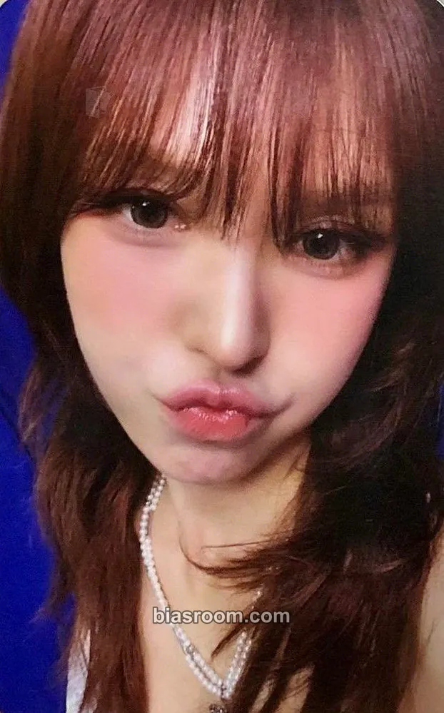 Wendy Cerulean Verge Photocard - Red Velvet - Red Velvet K-pop photocard
