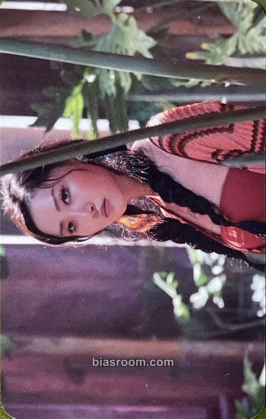 Hwasa RED MOON Photocard - MAMAMOO - MAMAMOO K-pop photocard