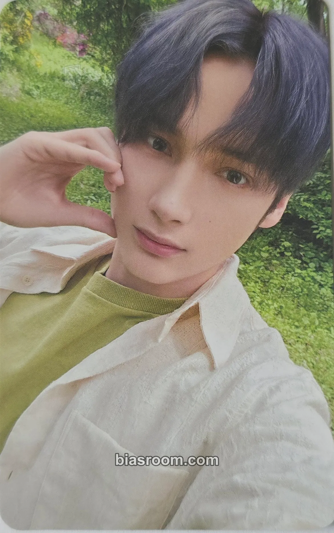 Huening Kai 誓い (CHIKAI) Photocard - TOMORROW X TOGETHER - TOMORROW X TOGETHER K-pop photocard
