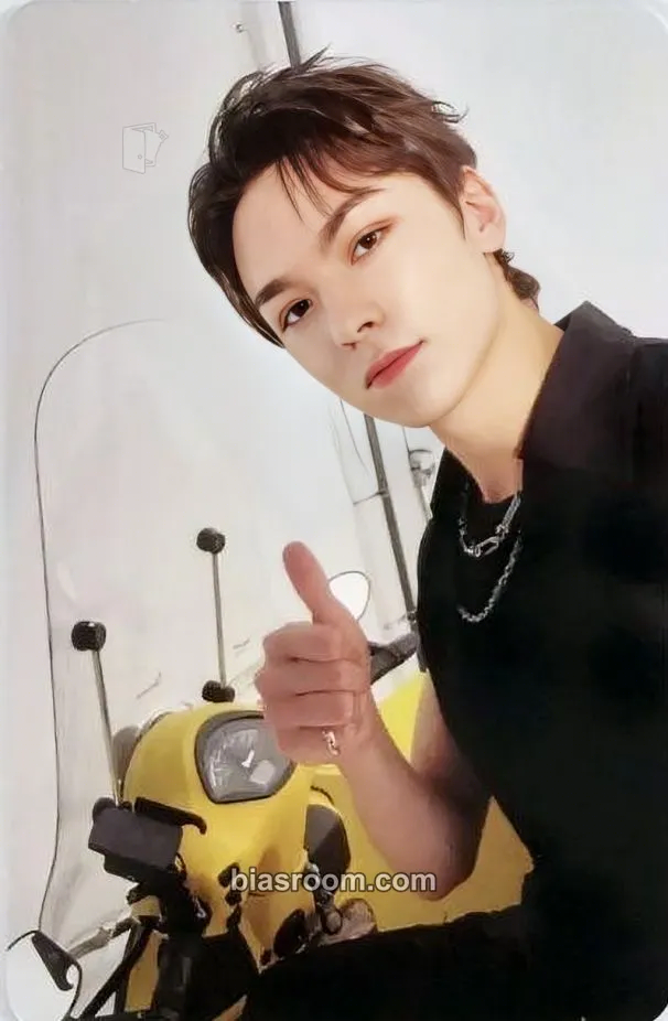 Vernon Spill the Feels Photocard - SEVENTEEN - SEVENTEEN K-pop photocard