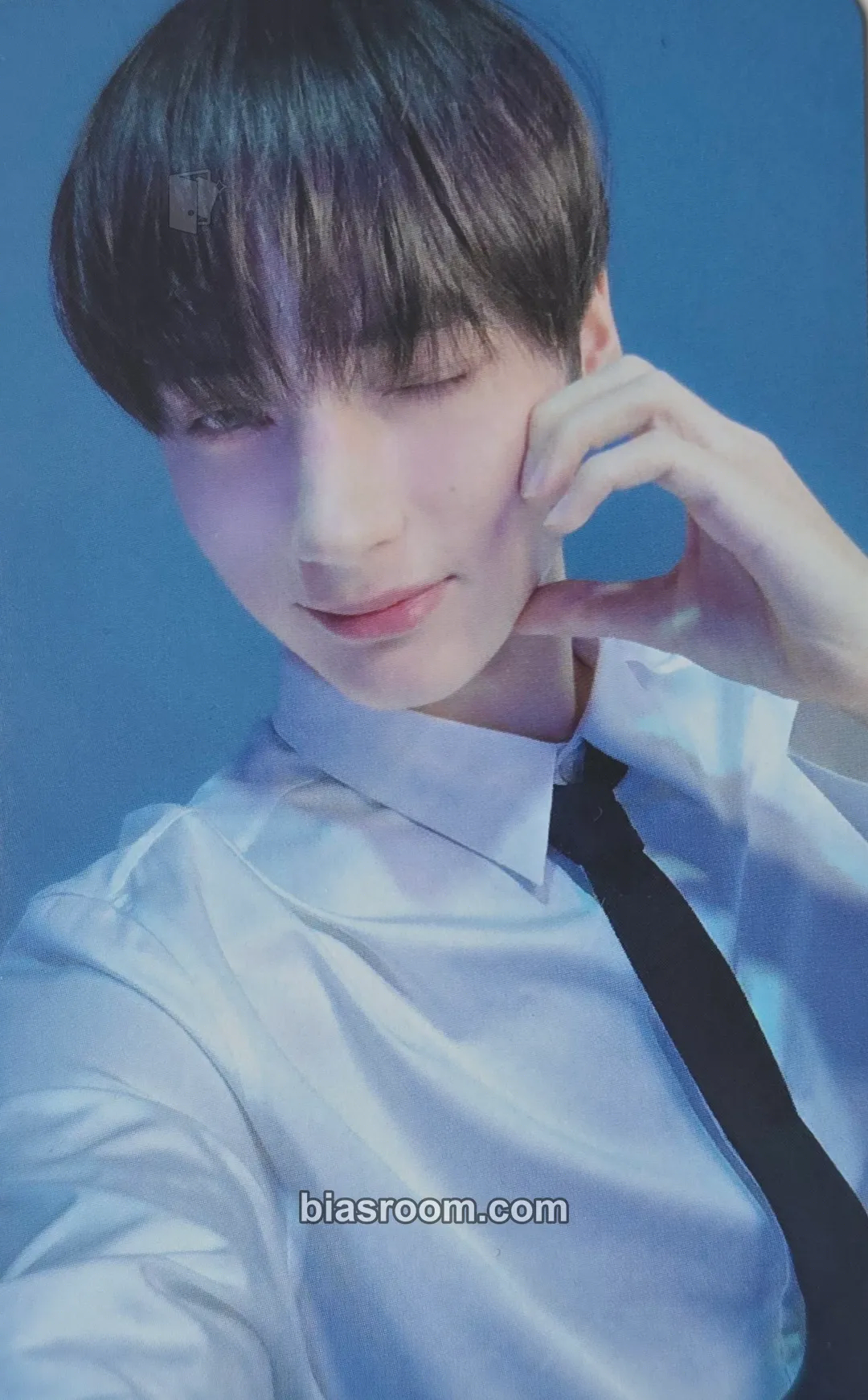 Huening Kai The Star Chapter: Sanctuary Photocard - TOMORROW X TOGETHER - TOMORROW X TOGETHER K-pop photocard