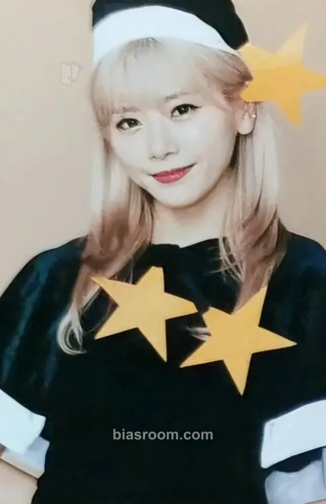 Dreamcatcher - JiU - Nightmares Before Christmas Event trading card