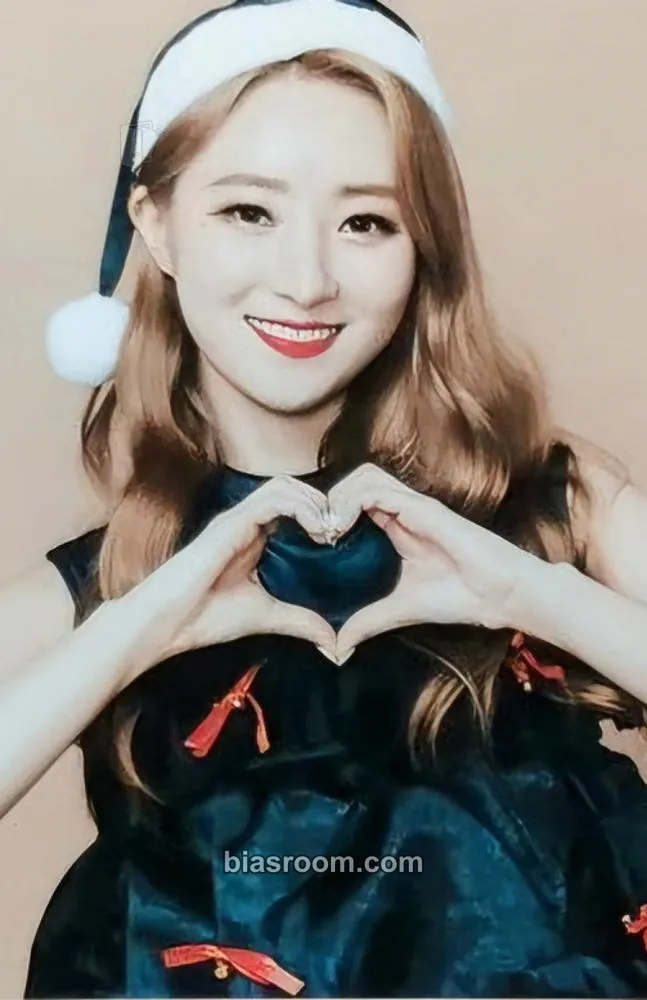 SuA Nightmares Before Christmas Photocard - Dreamcatcher - Dreamcatcher K-pop photocard