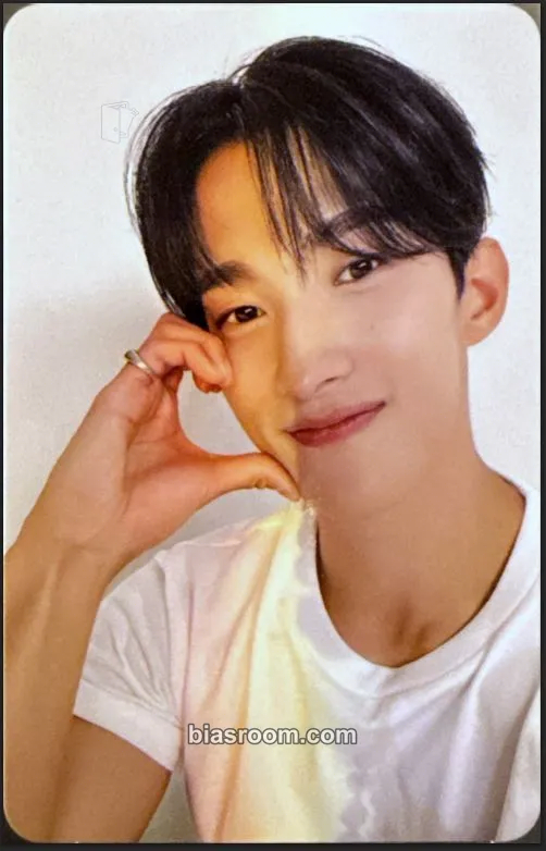 DK 17 IS RIGHT HERE Photocard - SEVENTEEN - SEVENTEEN K-pop photocard