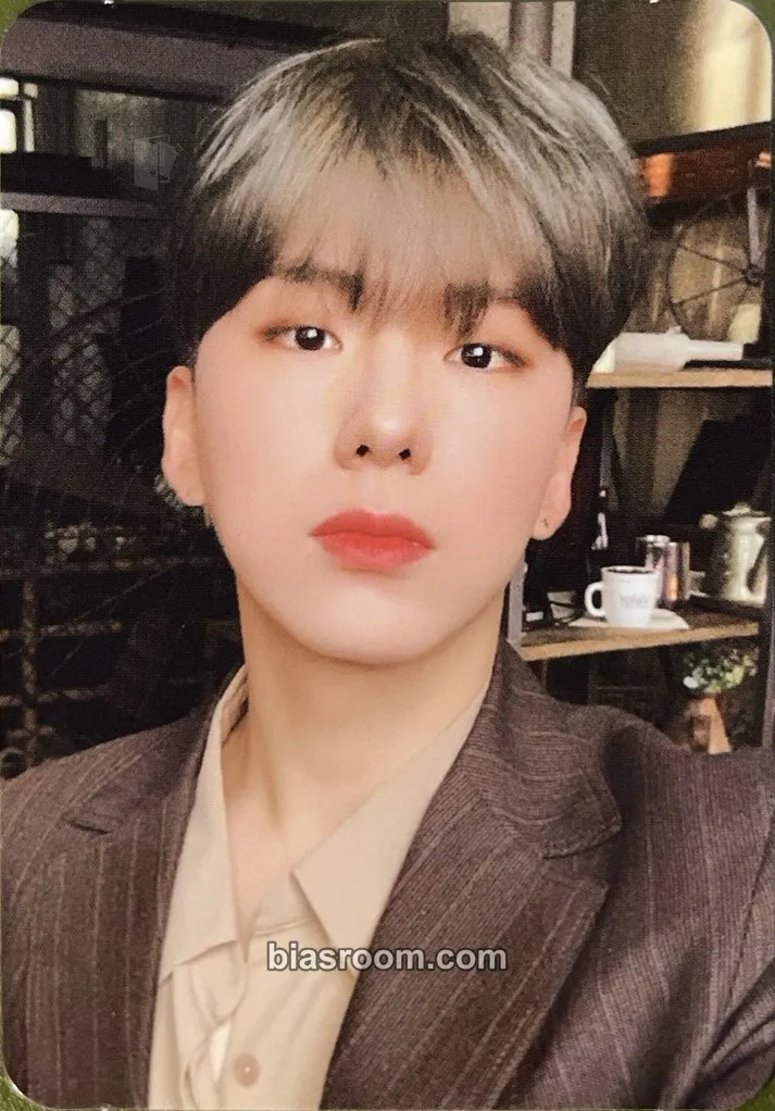 Kihyun Fantasia X Photocard - MONSTA X - MONSTA X K-pop photocard
