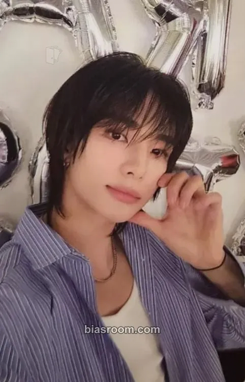 Hyunjin DICON Volume N°21 Photocard - Stray Kids - Stray Kids K-pop photocard