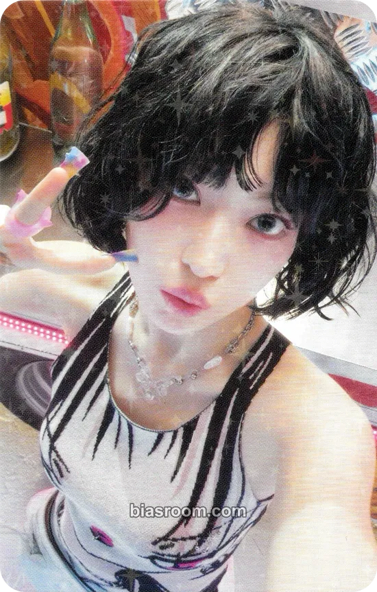 Sakura SPAGHETTI Photocard - LE SSERAFIM - LE SSERAFIM K-pop photocard