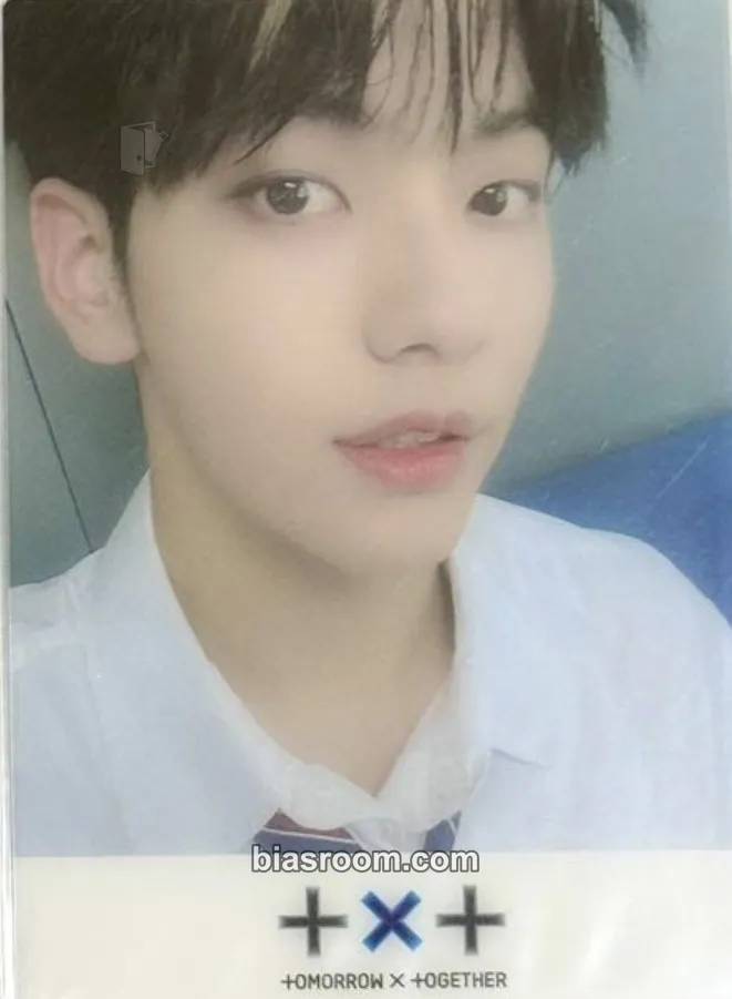 Soobin The Chaos Chapter: Fight or Escape Photocard - TOMORROW X TOGETHER - TOMORROW X TOGETHER K-pop photocard