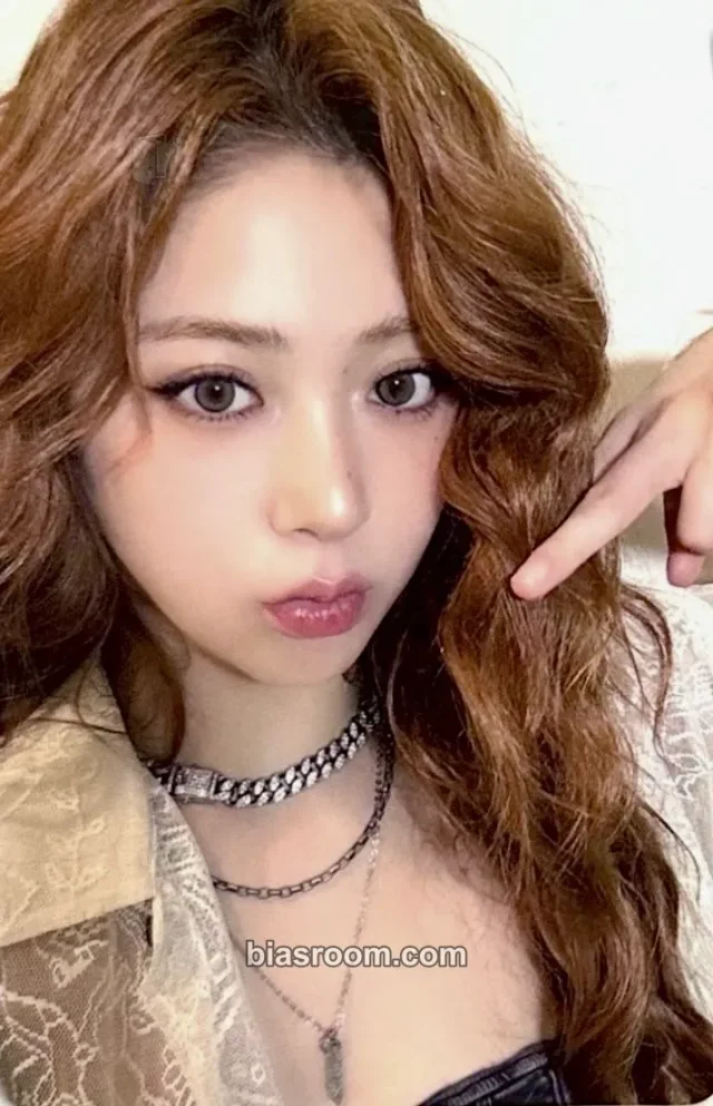 LE SSERAFIM - Huh Yunjin - SPAGHETTI Album UMS japan (universal music store) lucky draw round 1
