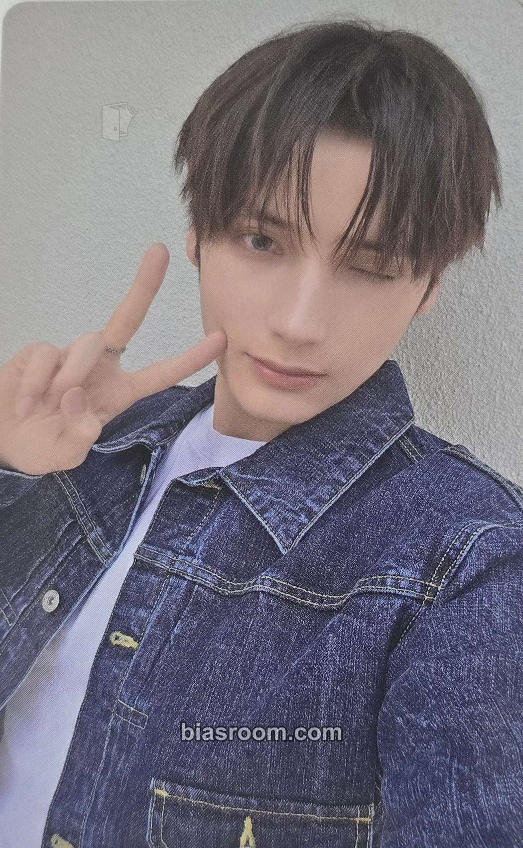 Huening Kai Act: Tomorrow Photocard - TOMORROW X TOGETHER - TOMORROW X TOGETHER K-pop photocard