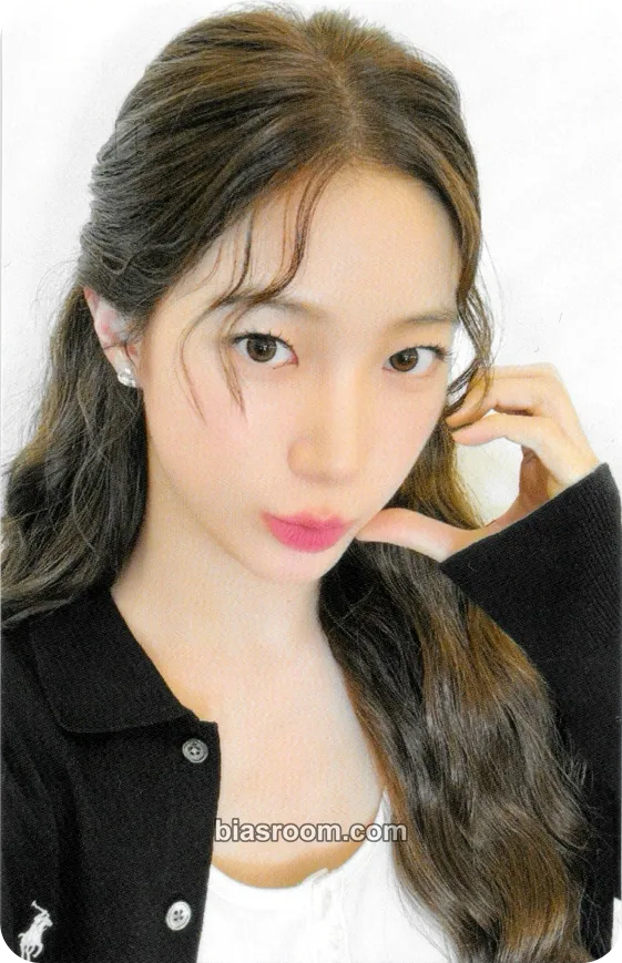 Kazuha SPAGHETTI Photocard - LE SSERAFIM - LE SSERAFIM K-pop photocard