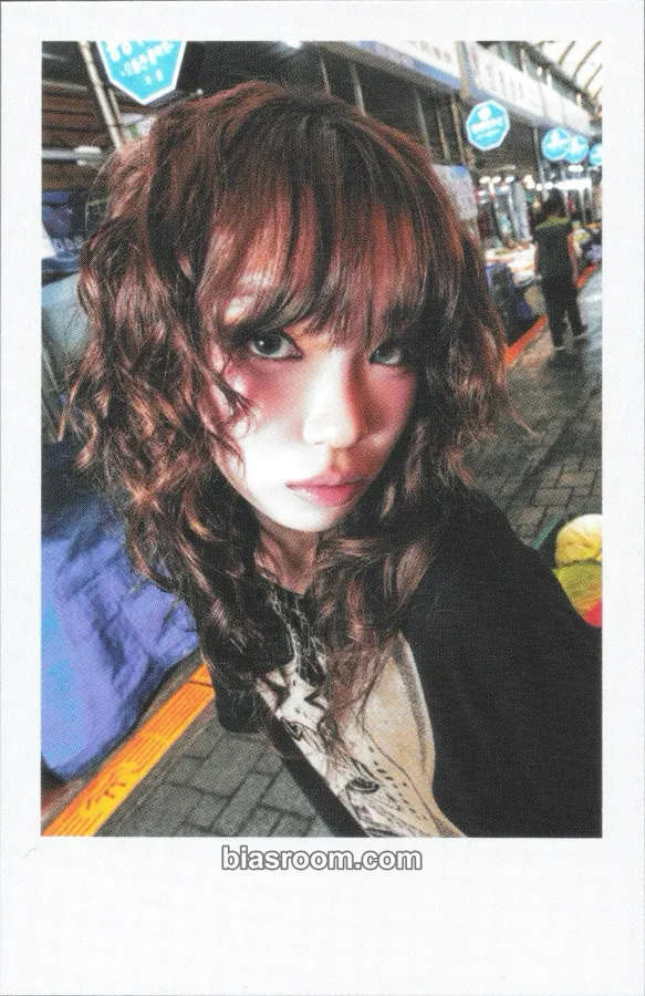 Kim Chaewon SPAGHETTI Photocard - LE SSERAFIM - LE SSERAFIM K-pop photocard