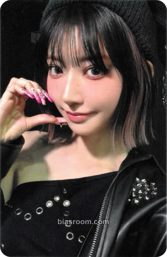 Sakura SPAGHETTI Photocard - LE SSERAFIM - LE SSERAFIM K-pop photocard
