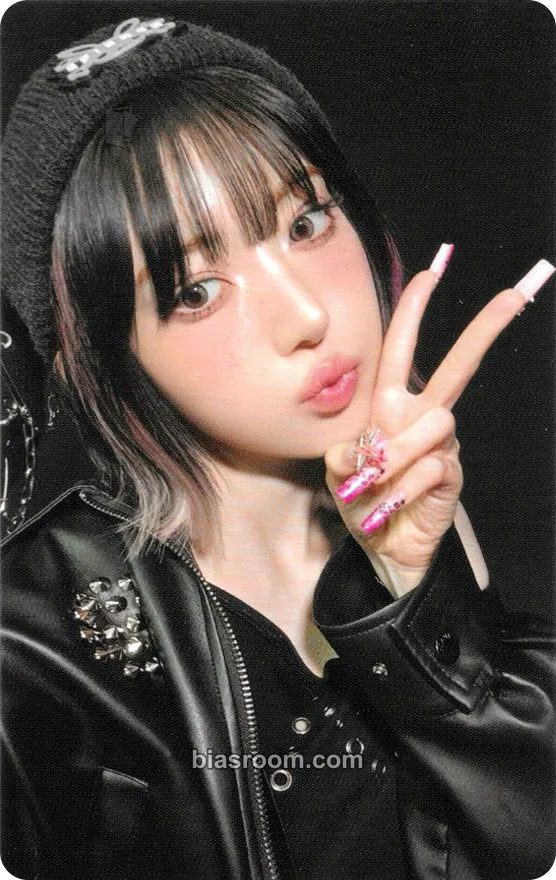 Sakura SPAGHETTI Photocard - LE SSERAFIM - LE SSERAFIM K-pop photocard