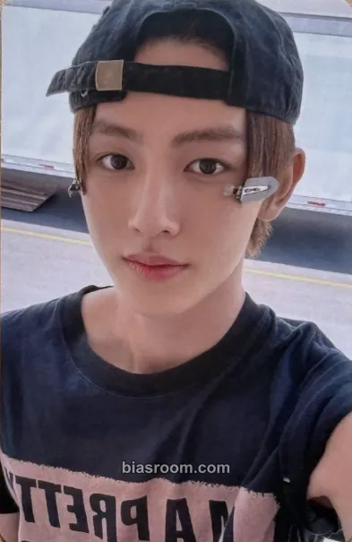 Seonghyeon COLOR OUTSIDE THE LINES Photocard - CORTIS - CORTIS K-pop photocard