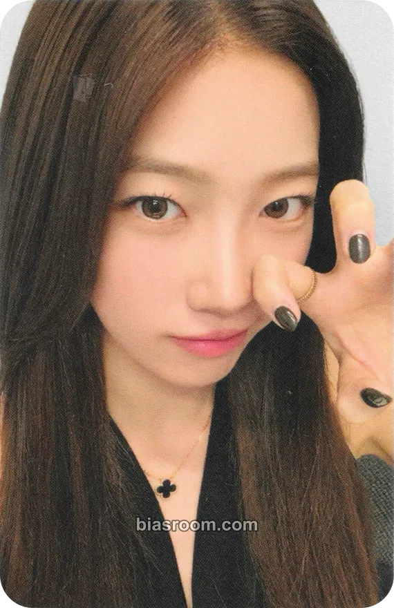 Kazuha SPAGHETTI Photocard - LE SSERAFIM - LE SSERAFIM K-pop photocard