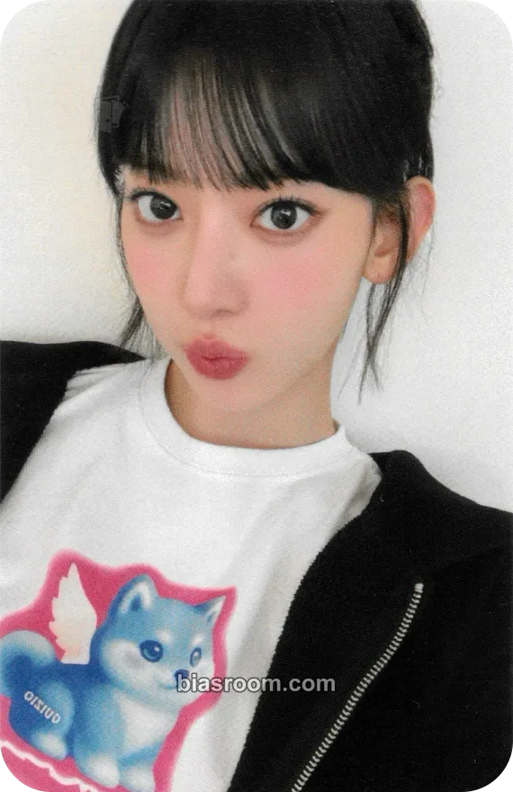 Sakura SPAGHETTI Photocard - LE SSERAFIM - LE SSERAFIM K-pop photocard