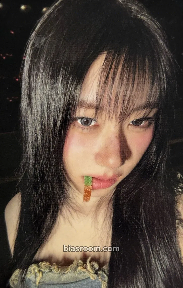 Chaeryeong TUNNEL VISION Photocard - ITZY - ITZY K-pop photocard