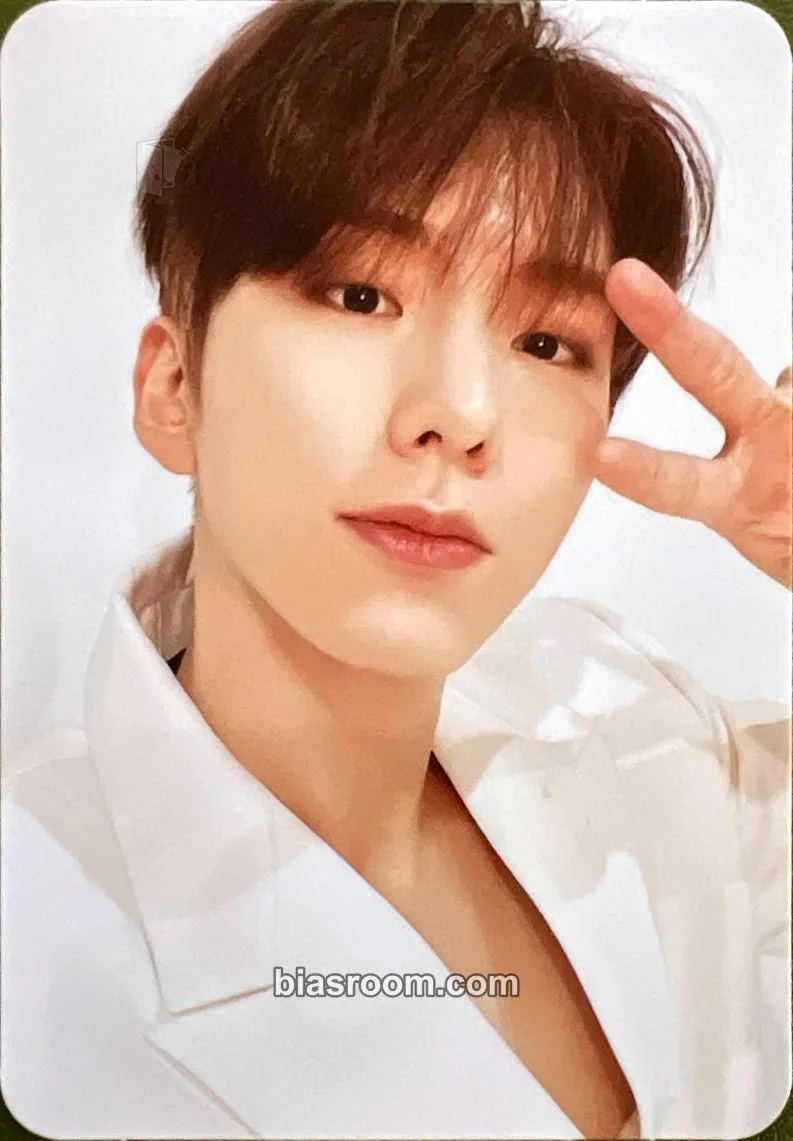 Kihyun Voyager Photocard - MONSTA X - MONSTA X K-pop photocard
