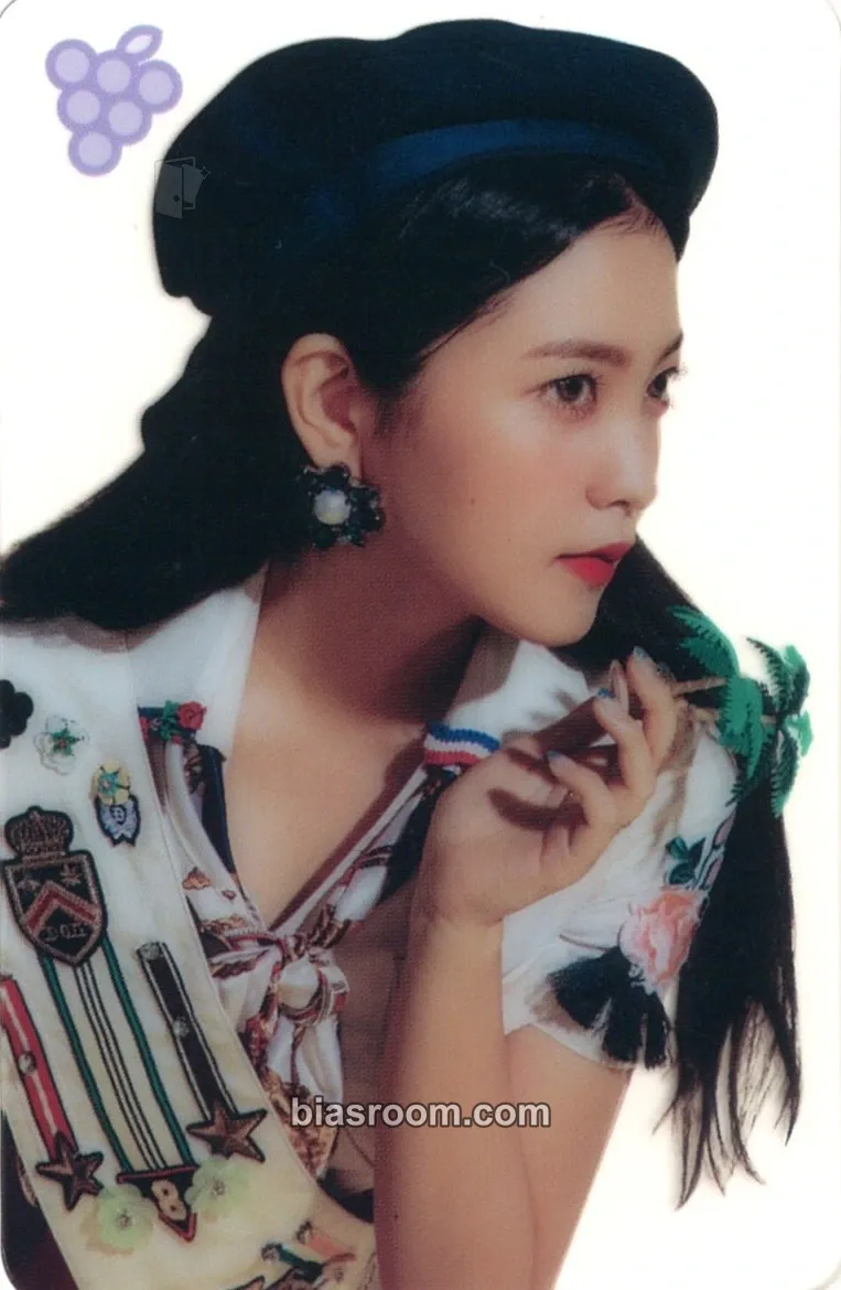 Yeri Summer Magic Photocard - Red Velvet - Red Velvet K-pop photocard