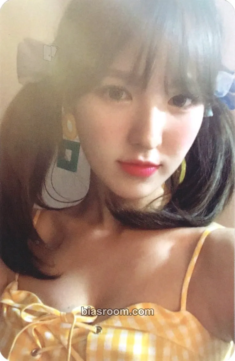 Wendy Summer Magic Photocard - Red Velvet - Red Velvet K-pop photocard