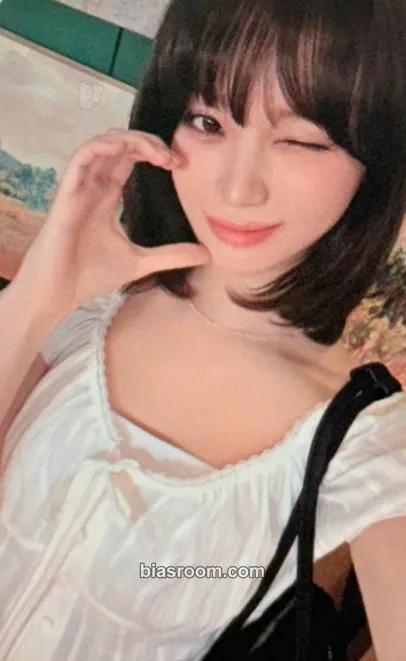 Kim Chaewon SPAGHETTI Photocard - LE SSERAFIM - LE SSERAFIM K-pop photocard