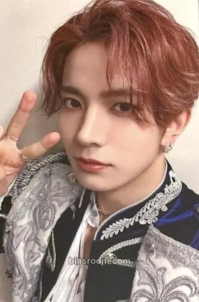 ENHYPEN - Heeseung - ROMANCE: UNTOLD Album UMS japan (universal music store) lucky draw tour merch