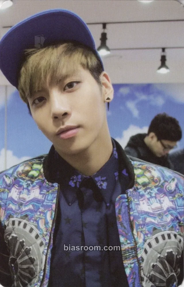 SHINee - Jonghyun - SHINee The 3rd Album Chapter 2. 'Why So Serious? - The Misconceptions of Me' Album album photocard