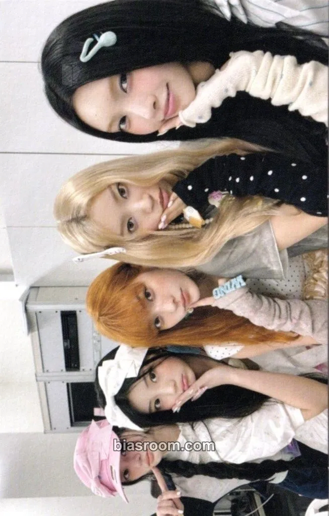 NOT CUTE ANYMORE Photocard - ILLIT - ILLIT K-pop photocard