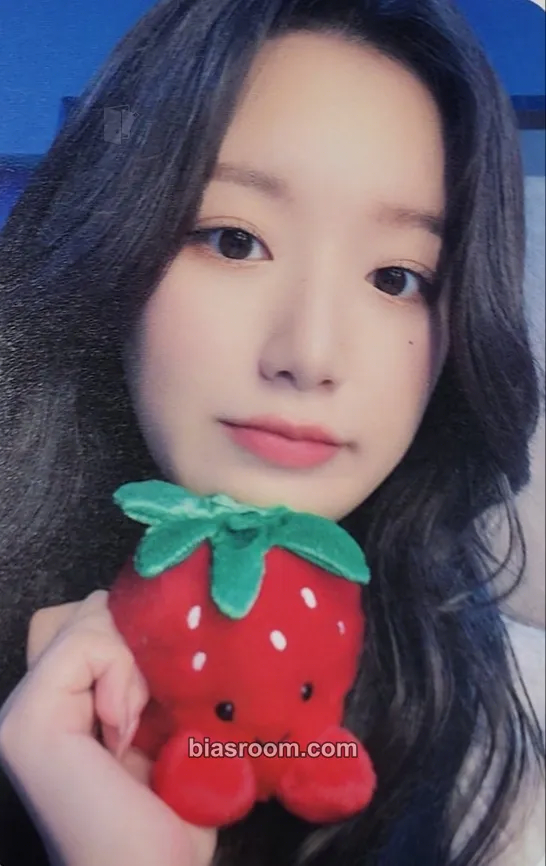 Shuhua 2 Photocard - i-dle - i-dle K-pop photocard