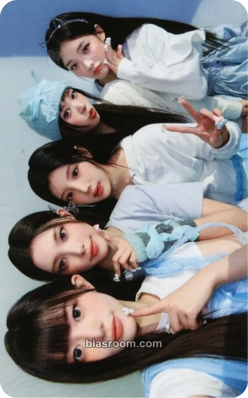 bomb Photocard - ILLIT - ILLIT K-pop photocard