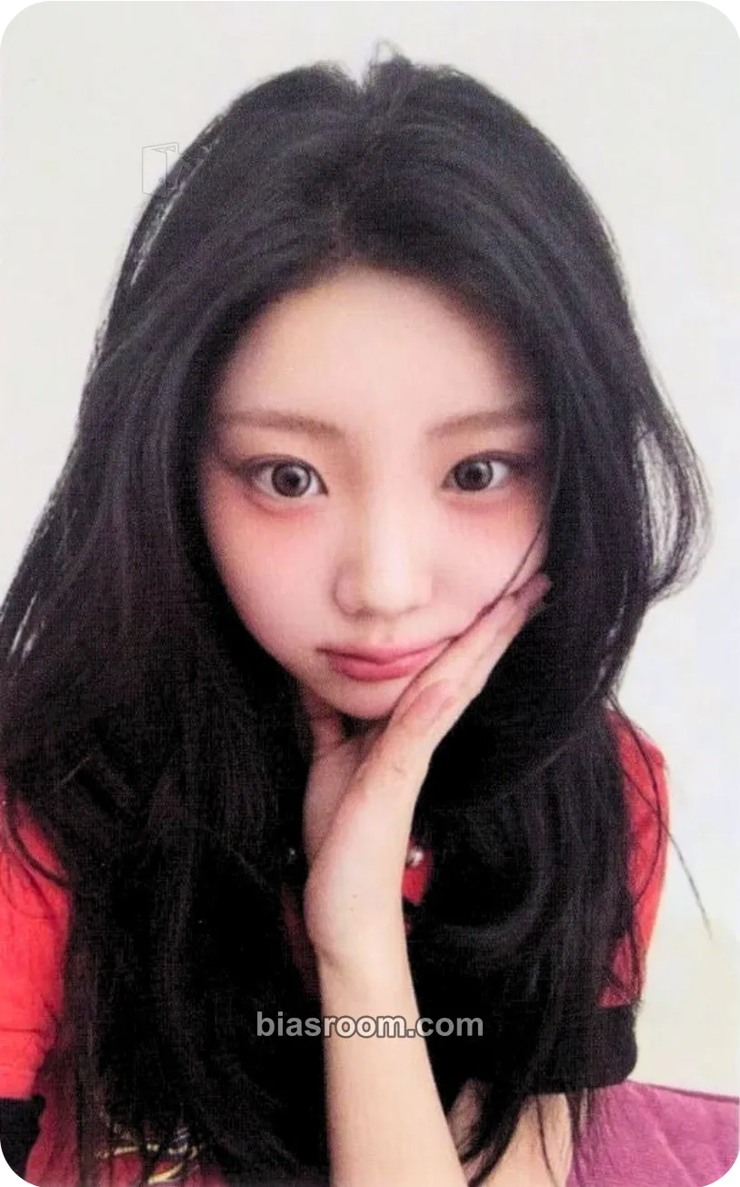 Wonhee bomb Photocard - ILLIT - ILLIT K-pop photocard