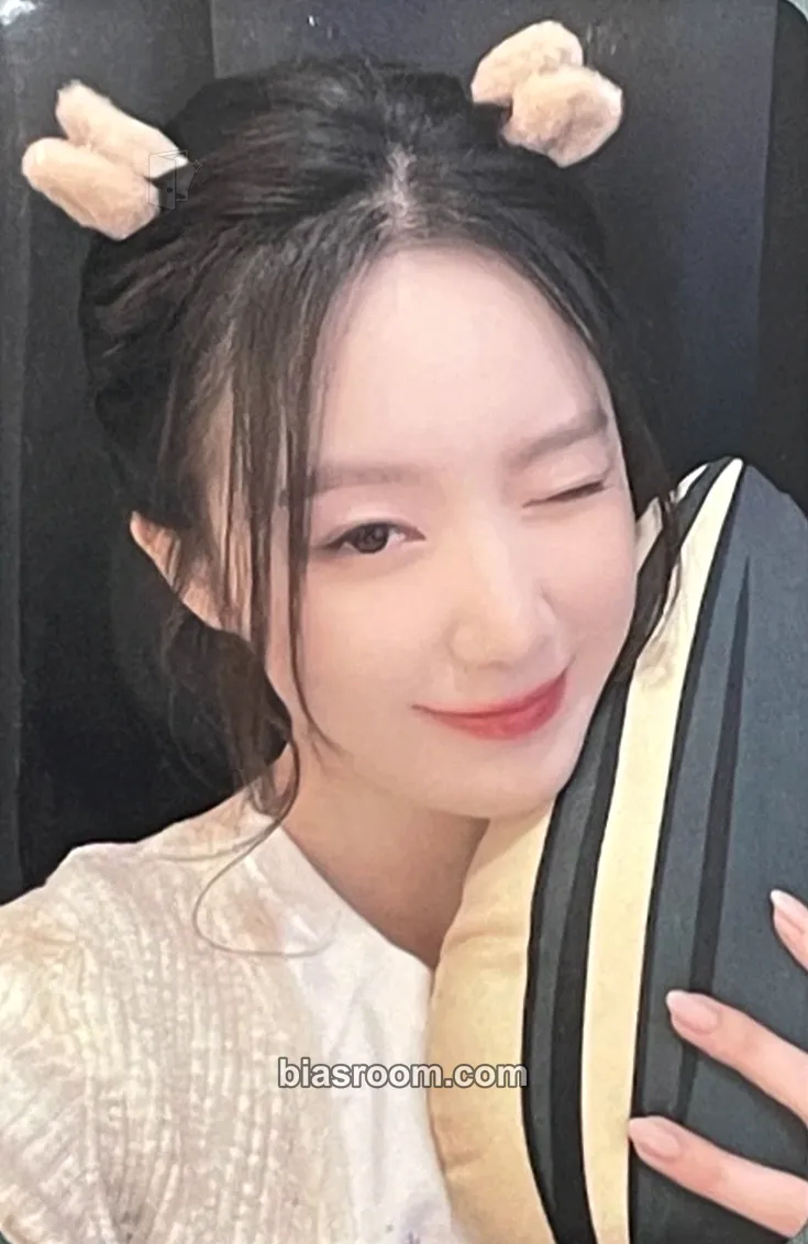 Shuhua 2 Photocard - i-dle - i-dle K-pop photocard