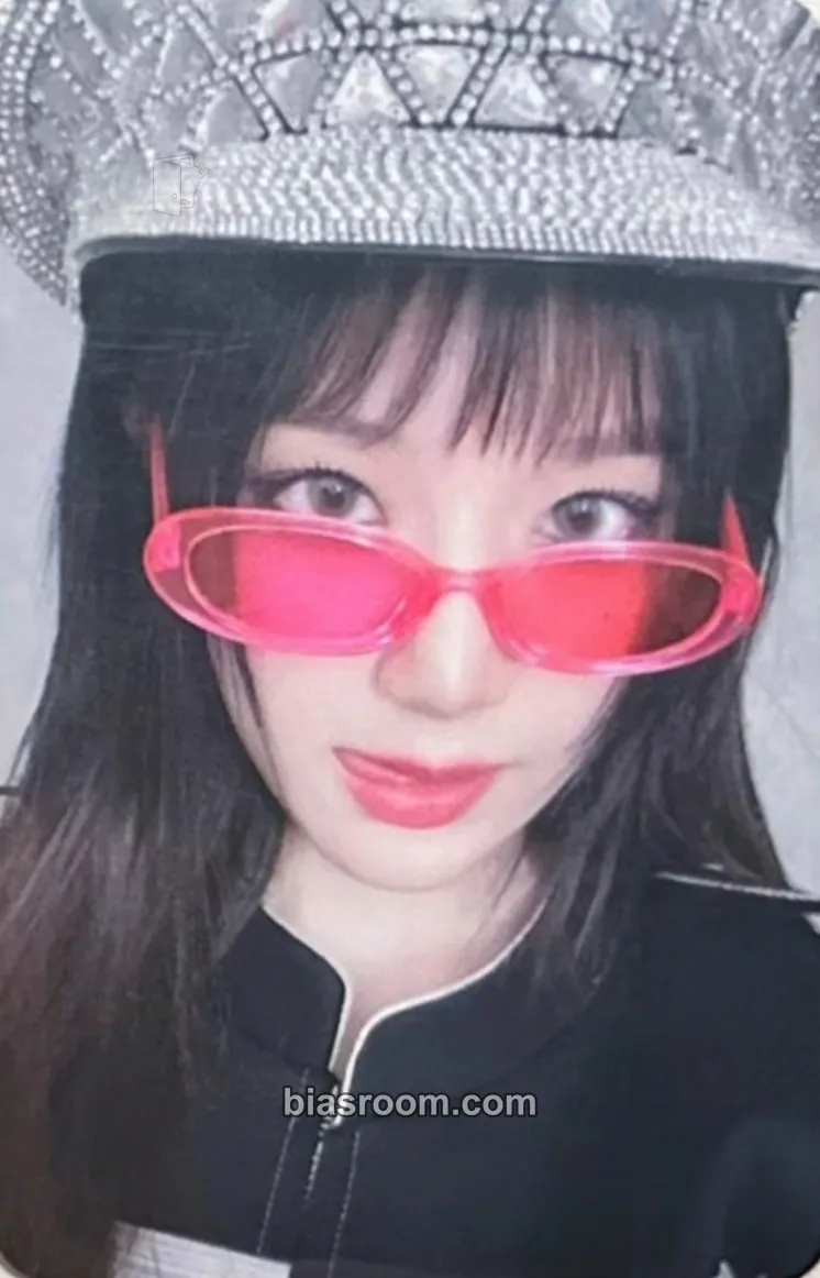 Shuhua 2 Photocard - i-dle - i-dle K-pop photocard